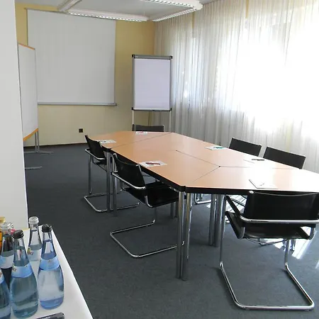 ホテル Landgut Burg Gmbh