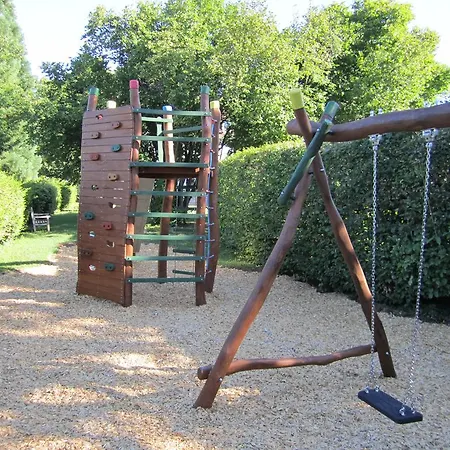 Landgut Burg Gmbh