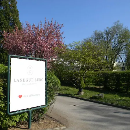 ホテル Landgut Burg Gmbh 3*